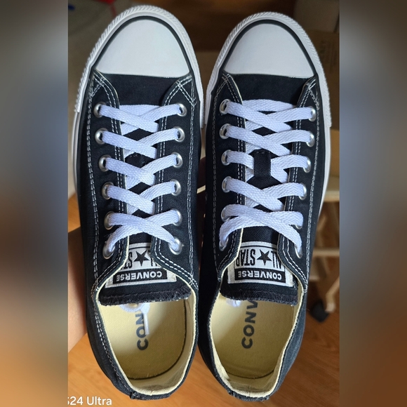 Converse Chuck Taylor All Star Black Unisex Low Top Shoes, Sz 7 Men's/9 Women's - Picture 6 of 8